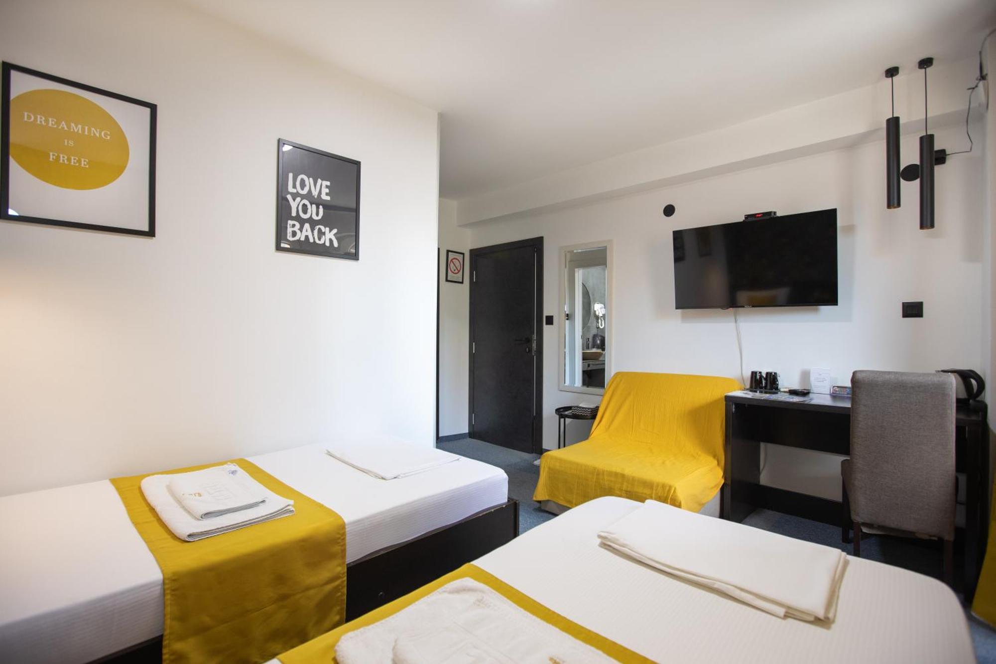 4 Rooms Apartments Nis Exterior photo