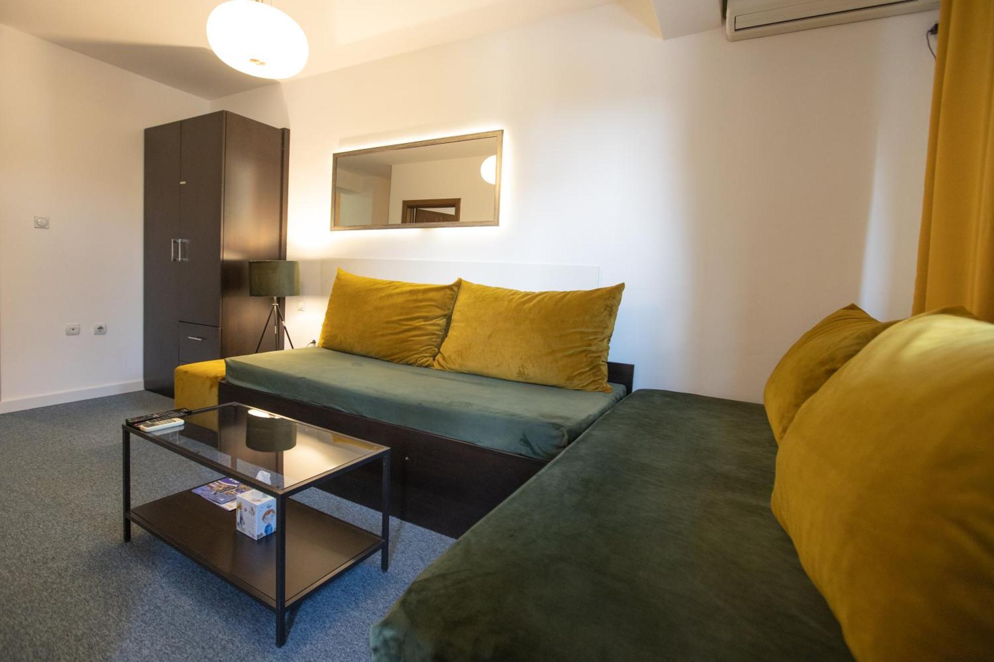 4 Rooms Apartments Nis Exterior photo