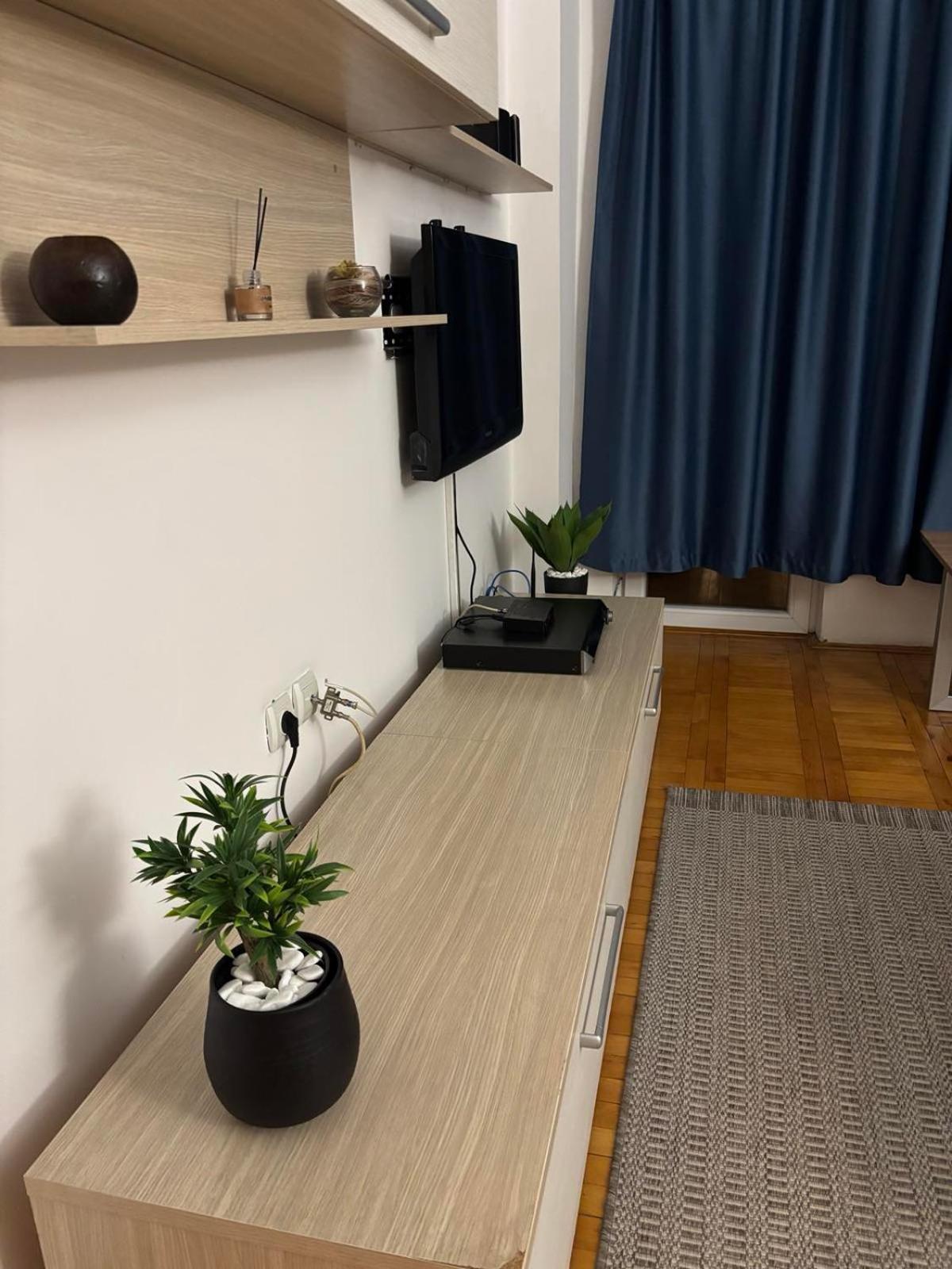 4 Rooms Apartments Nis Exterior photo